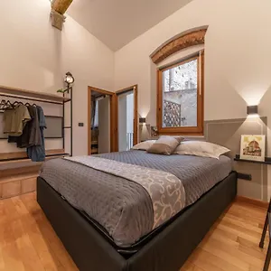 https://pitti-studio-design.it-tuscanyhotel.com