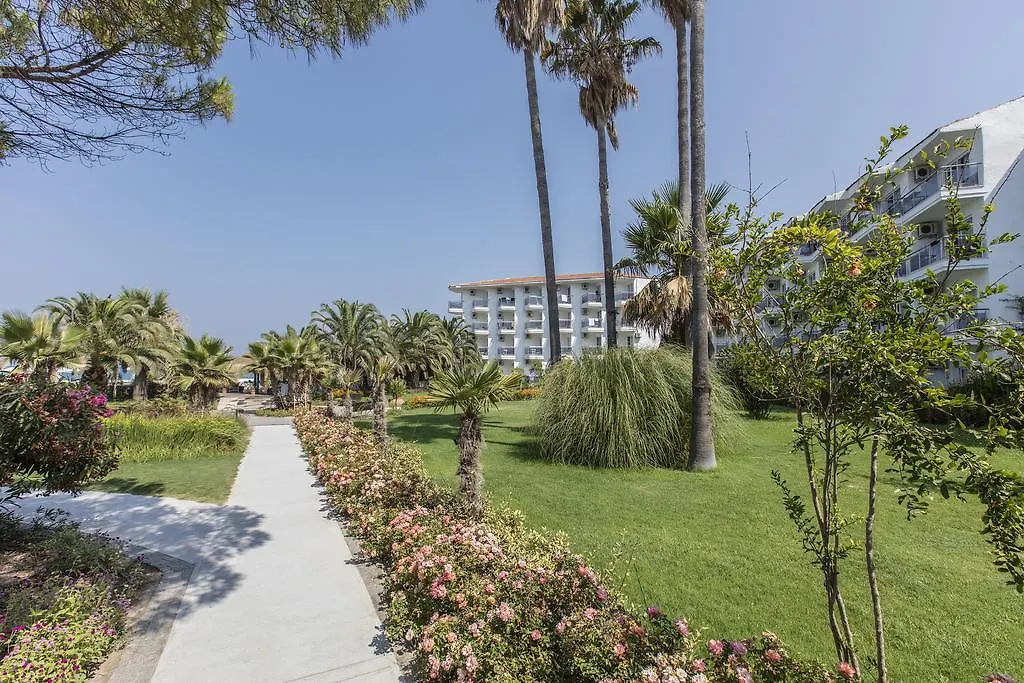 Atlantique Holiday Club Kusadasi 3*,